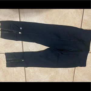 Lululemon size 4